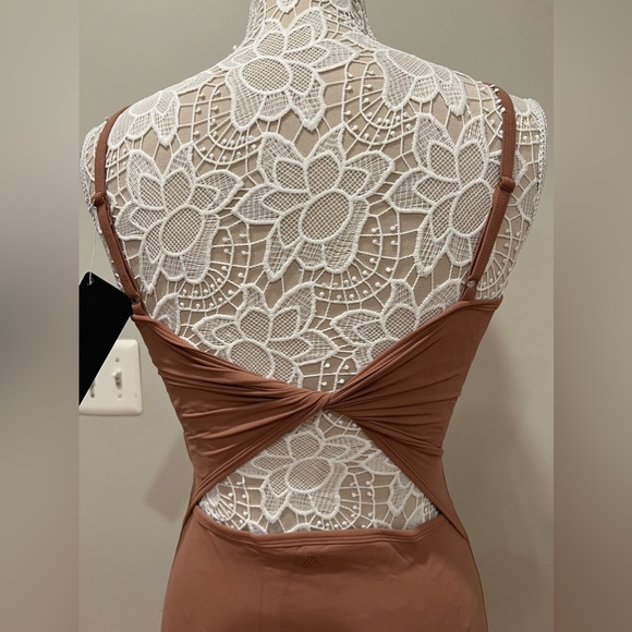 ALPHALETE ULTRASOFT ALLURE DRESS SZ LARGE OPEN BACK GYM WORKOUT ATHLEISURE MAUVE - Picture 6 of 9